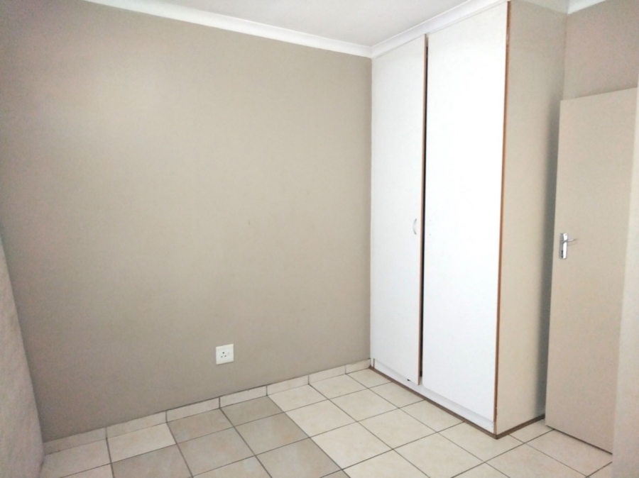 2 Bedroom Property for Sale in Rustenburg Central North West